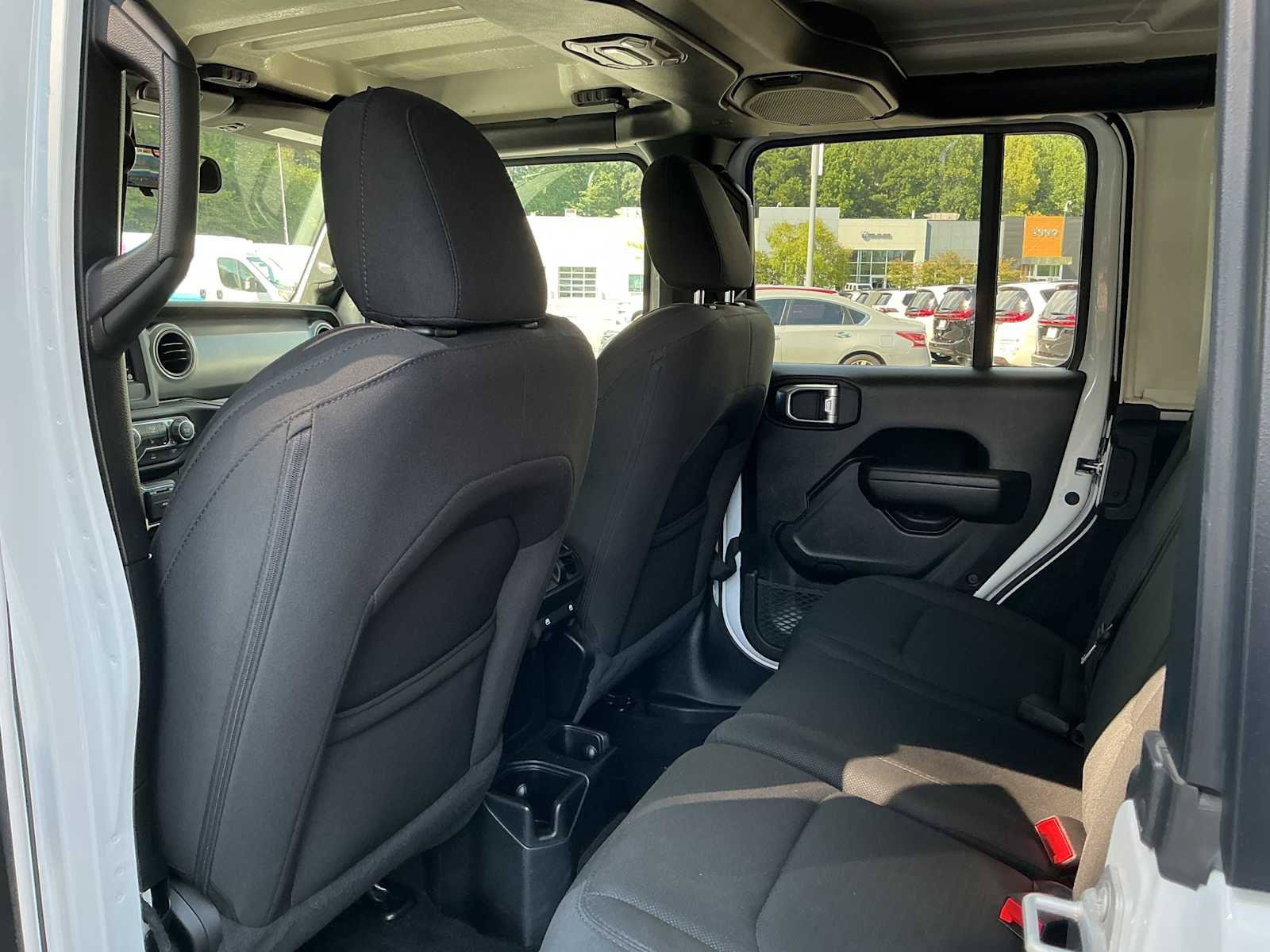 Used 2023 Jeep Wrangler Unlimited Sport AWD/4WD image 26