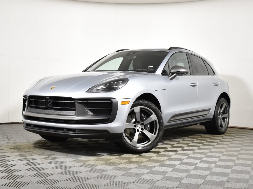 Used 2026 Porsche Macan AWD/4WD image 1