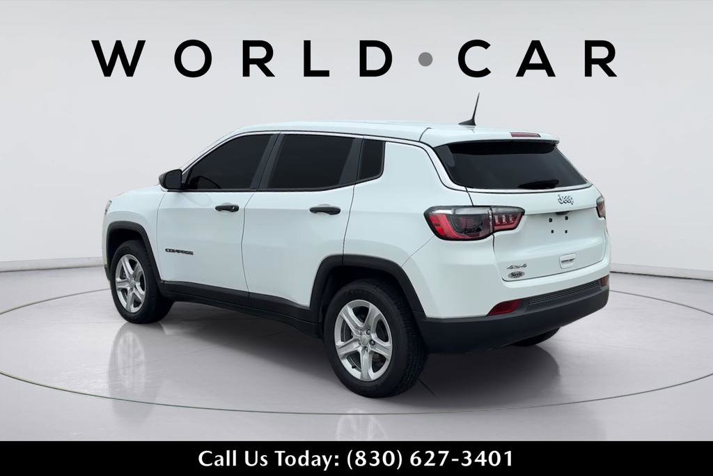 Used 2023 Jeep Compass Sport AWD/4WD image 5
