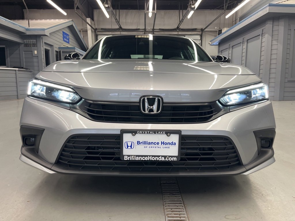 Used 2023 Honda Civic Sport image 2