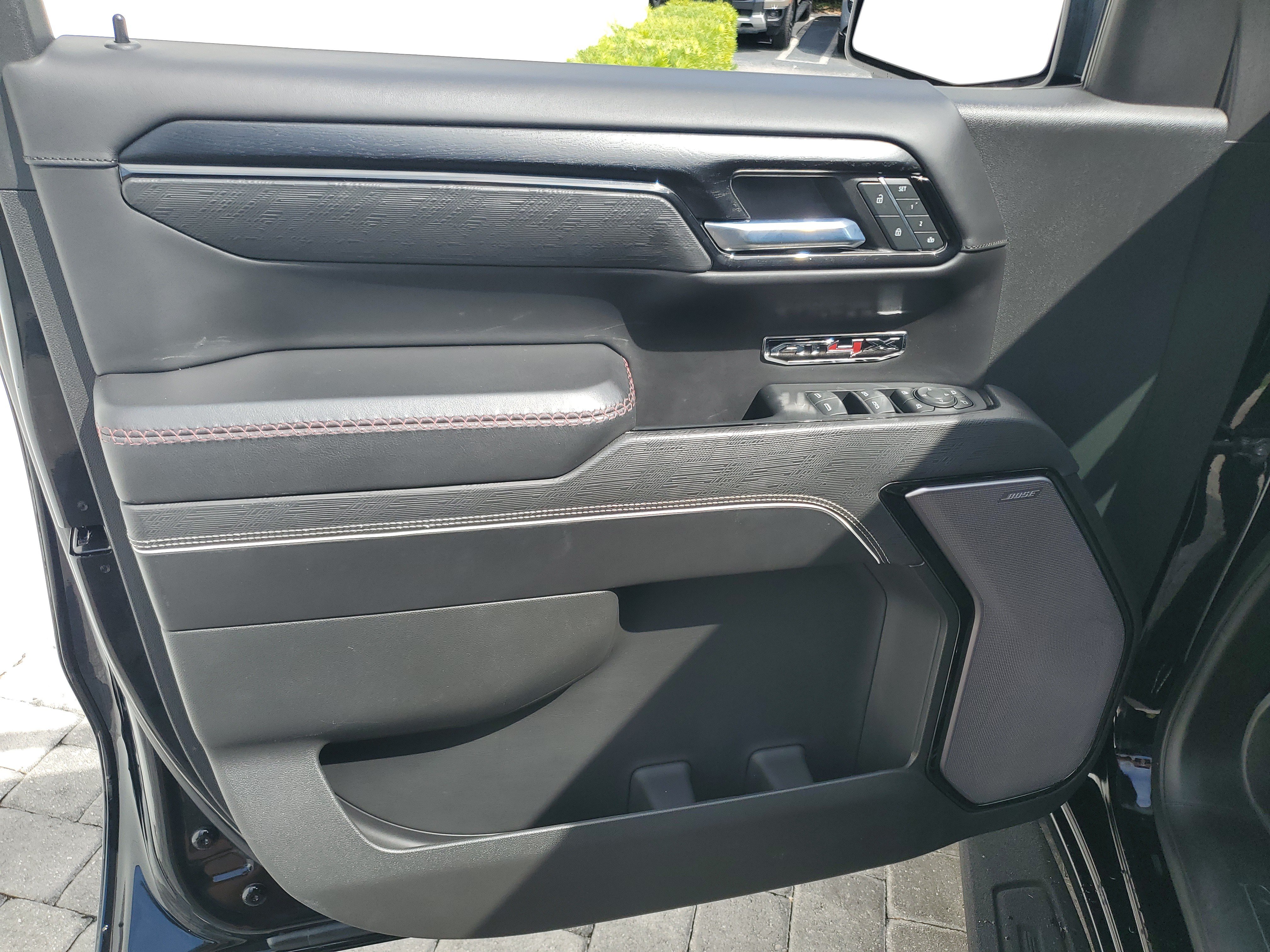 Used 2022 GMC Sierra 1500 AT4X AWD/4WD image 18