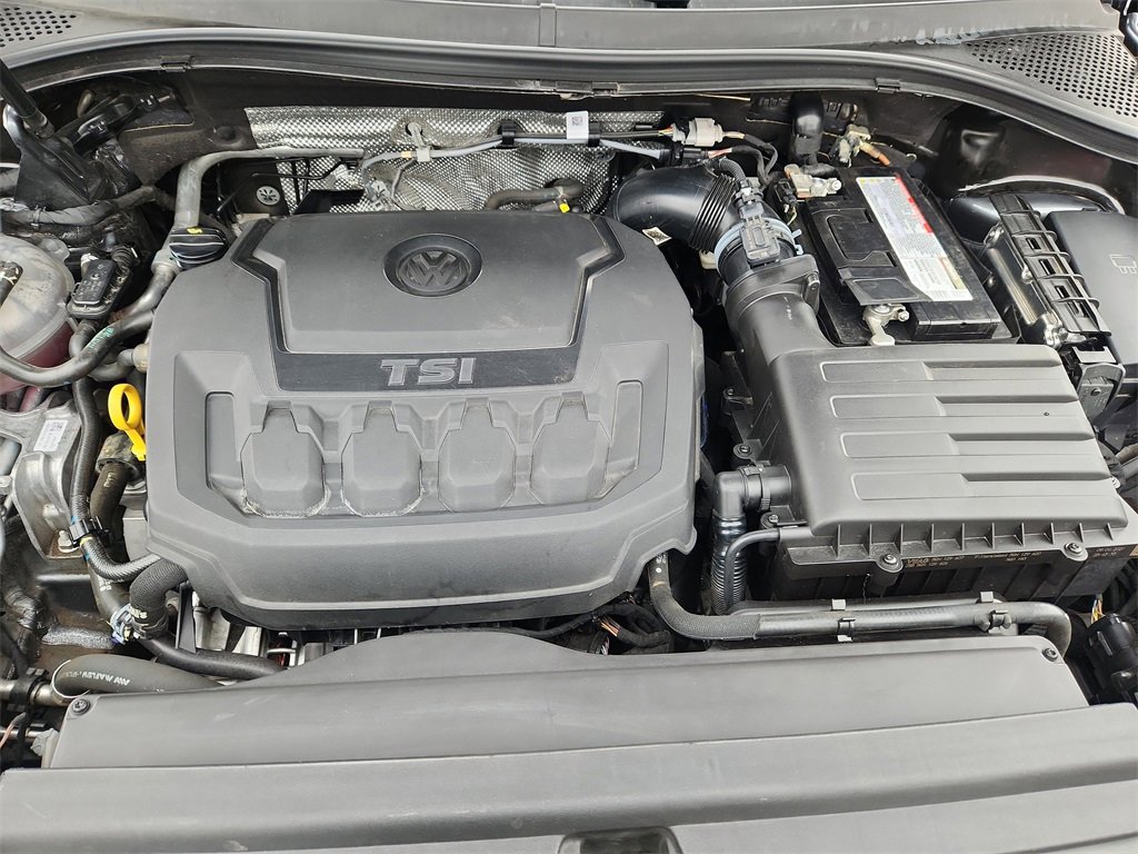 Used 2021 Volkswagen Tiguan SEL Premium R-Line image 24