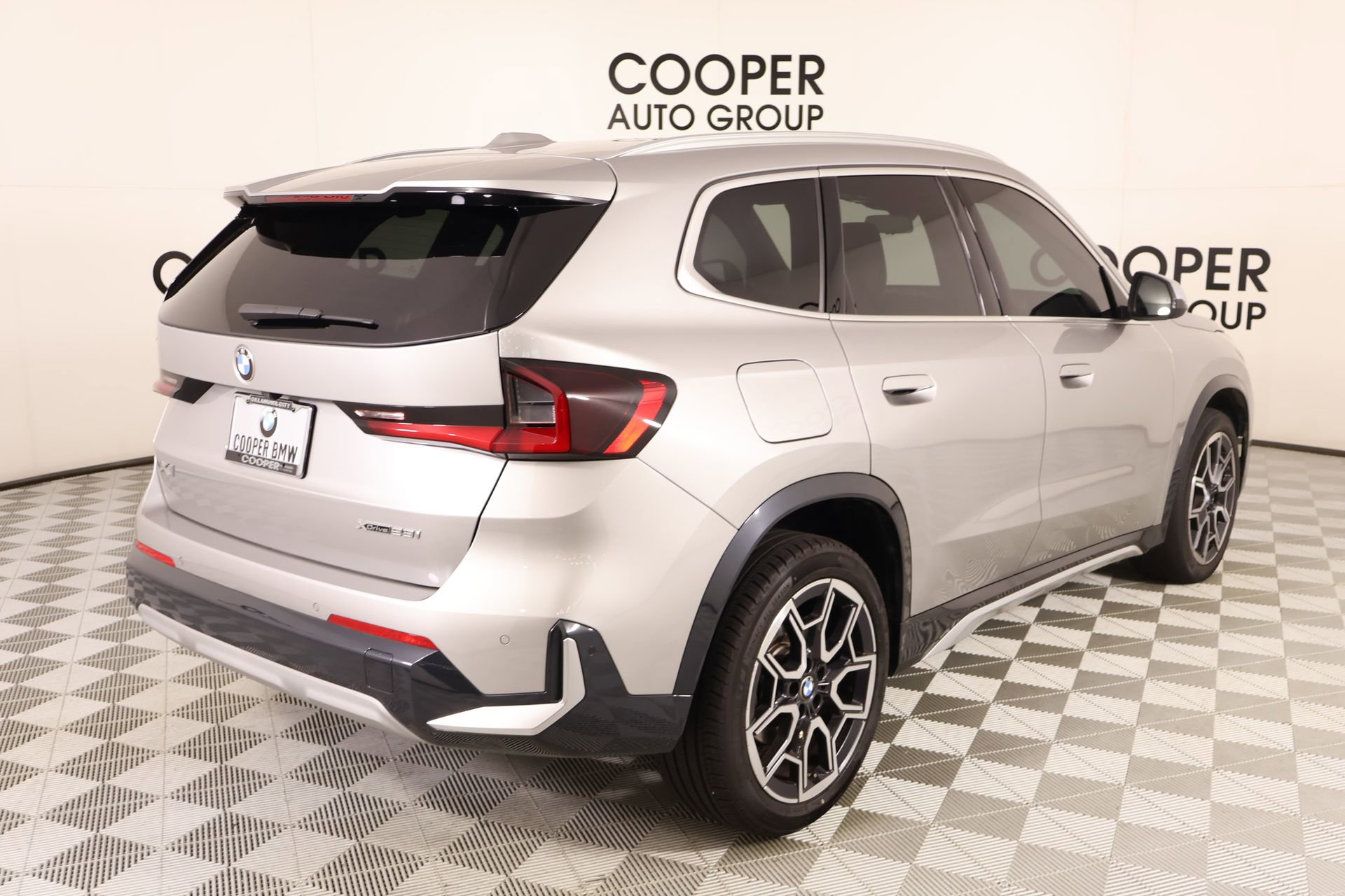 Used 2023 BMW X1 xDrive28i w/ Convenience Package AWD/4WD image 21