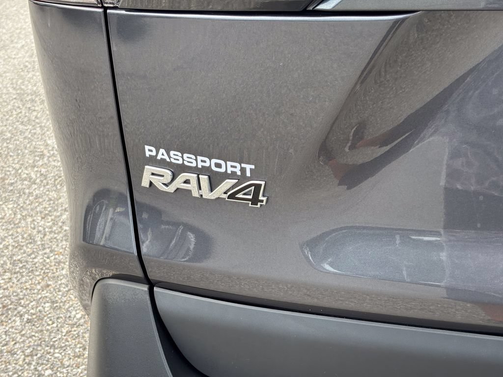 Used 2025 Toyota RAV4 XLE w/ Weather Package AWD/4WD image 14