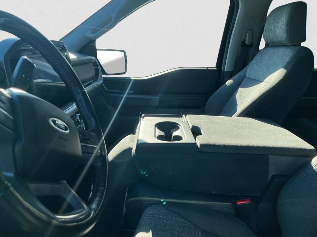 Certified 2022 Ford F150 XLT w/ Equipment Group 302A High image 4