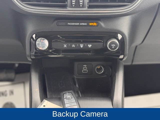 Used 2025 Ford Escape Platinum AWD/4WD image 21