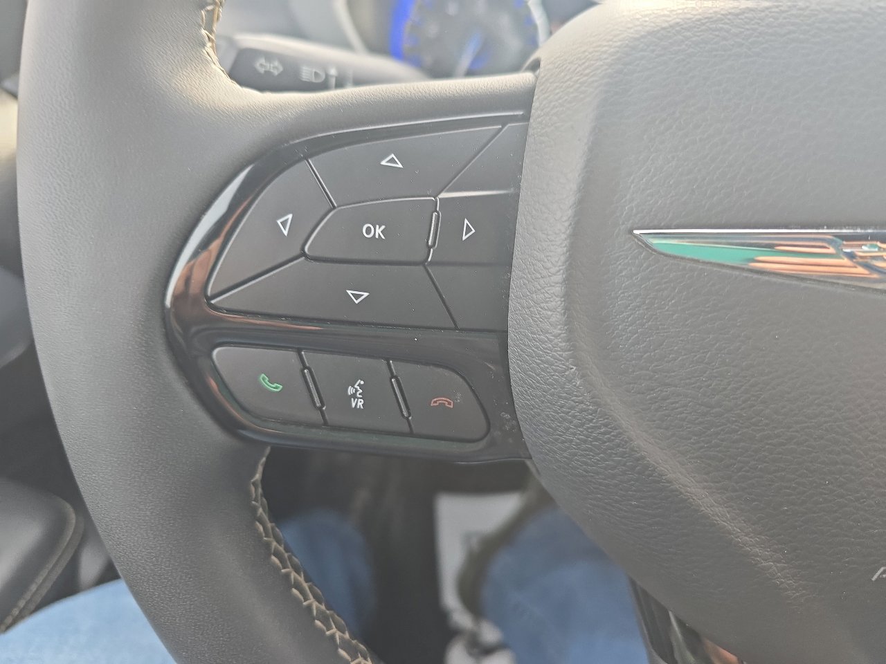 Used 2023 Chrysler Pacifica Touring w/ S Appearance Package image 24