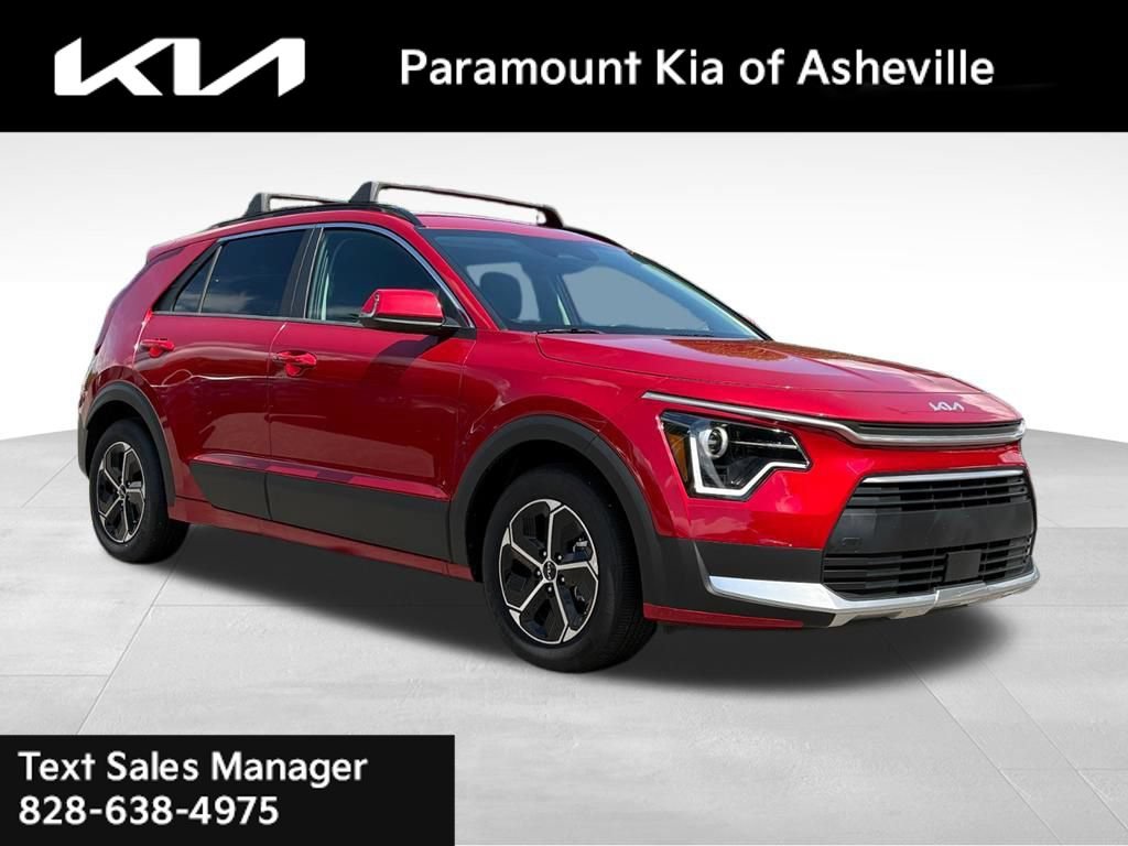 Certified 2025 Kia Niro EX