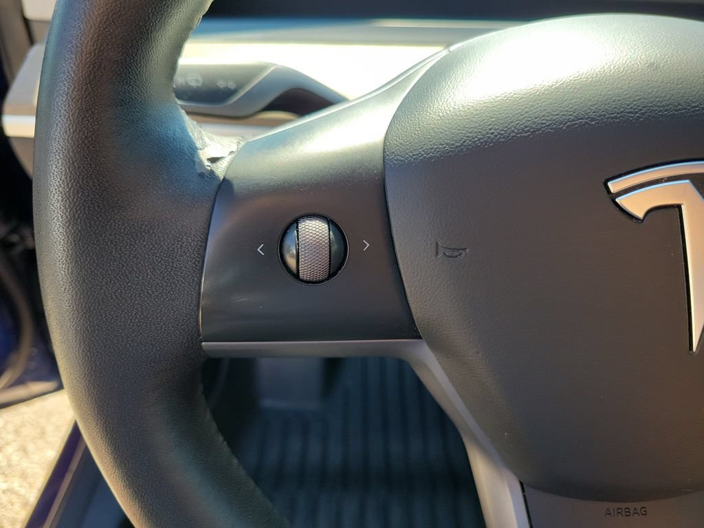 Used 2022 Tesla Model 3 Long Range AWD/4WD image 23