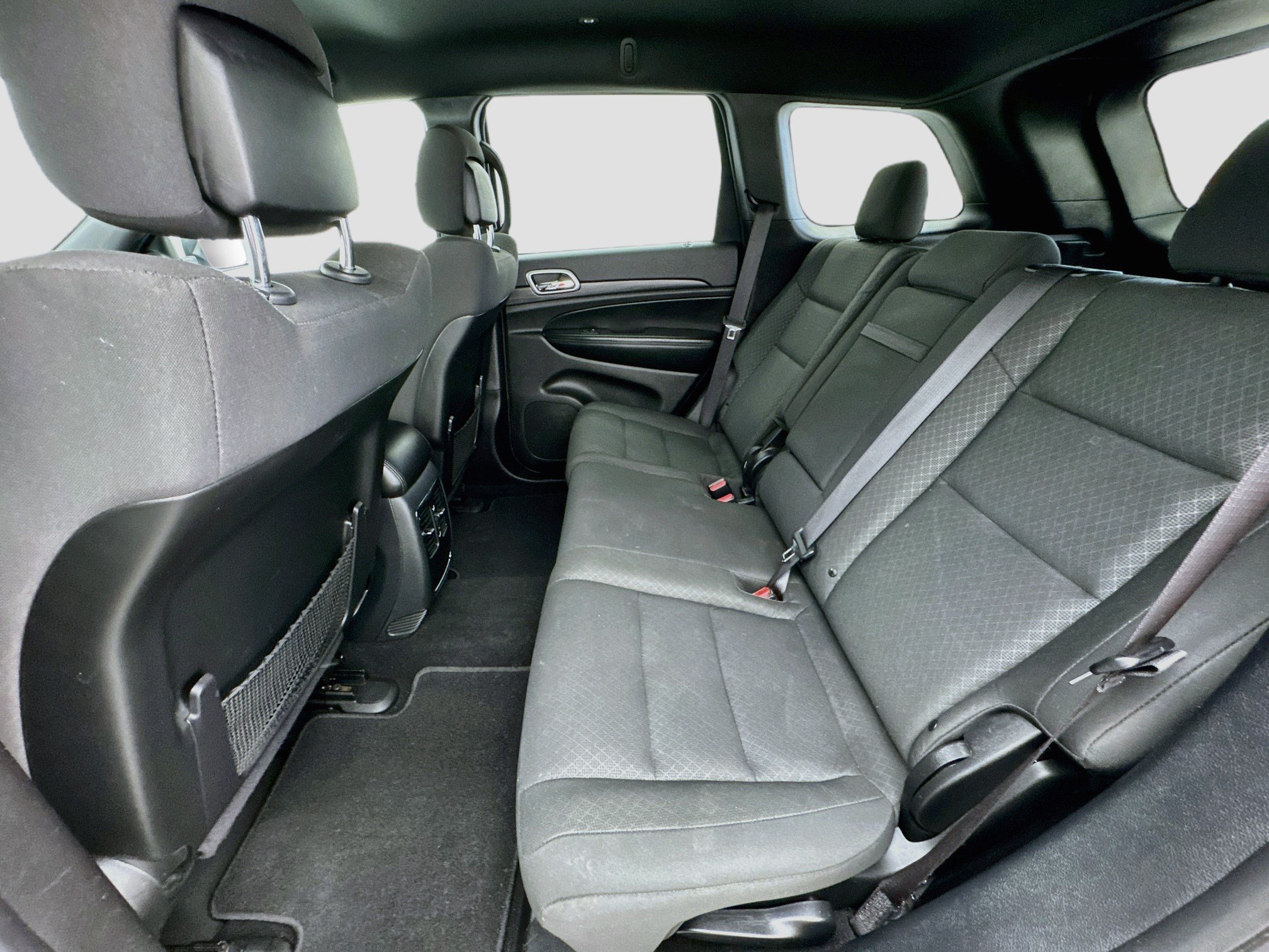 Used 2019 Jeep Grand Cherokee Laredo RWD image 15