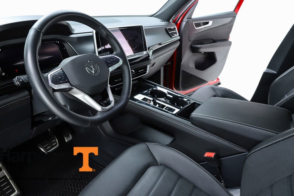 Used 2025 Volkswagen Atlas Cross Sport SEL R-Line image 58