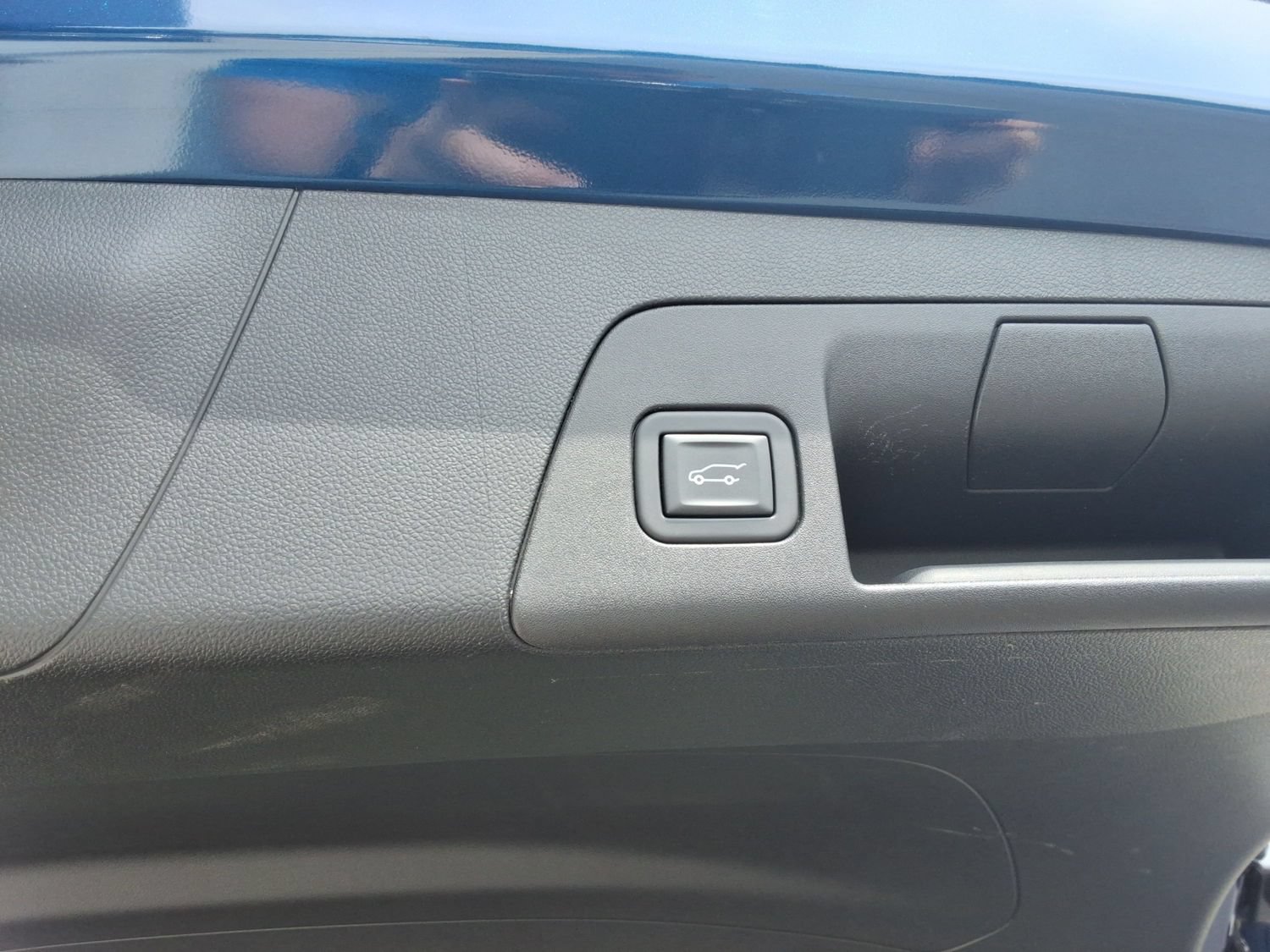 Used 2023 Buick Envision Avenir FWD image 24