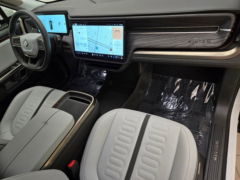 Used 2023 Rivian R1S Adventure image 27