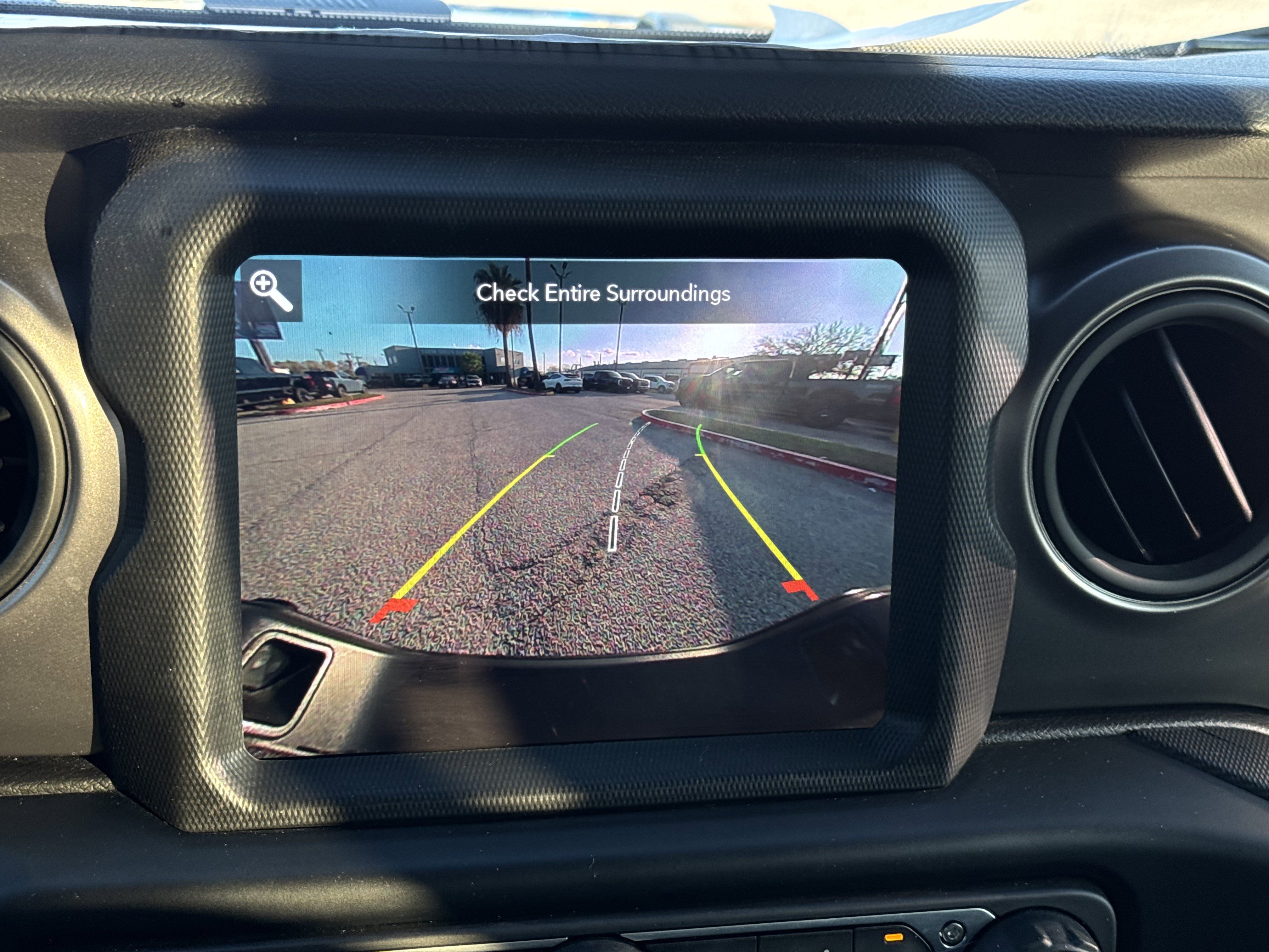 Used 2023 Jeep Gladiator Sport image 26