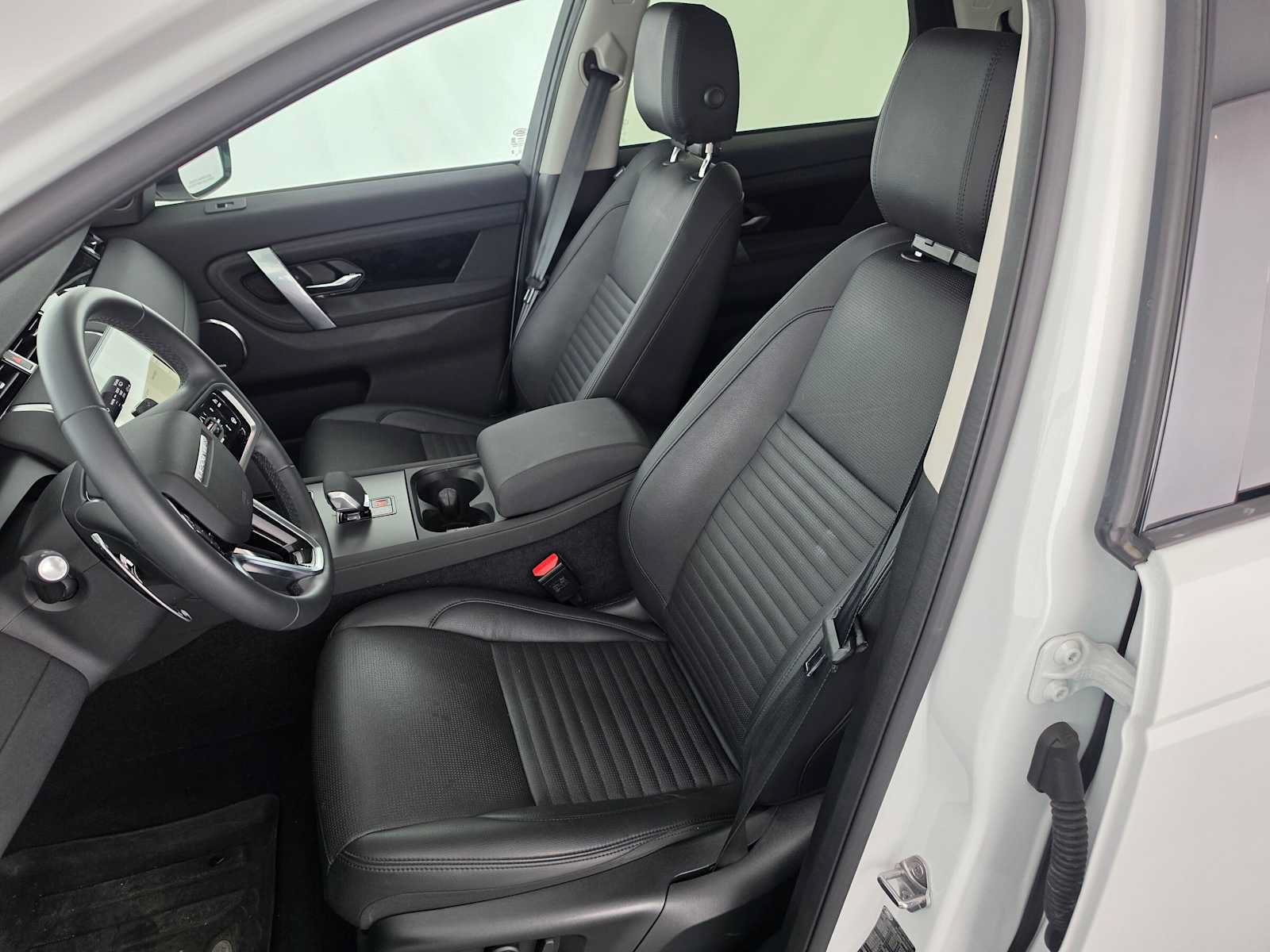 Used 2025 Land Rover Discovery Sport S AWD/4WD image 21