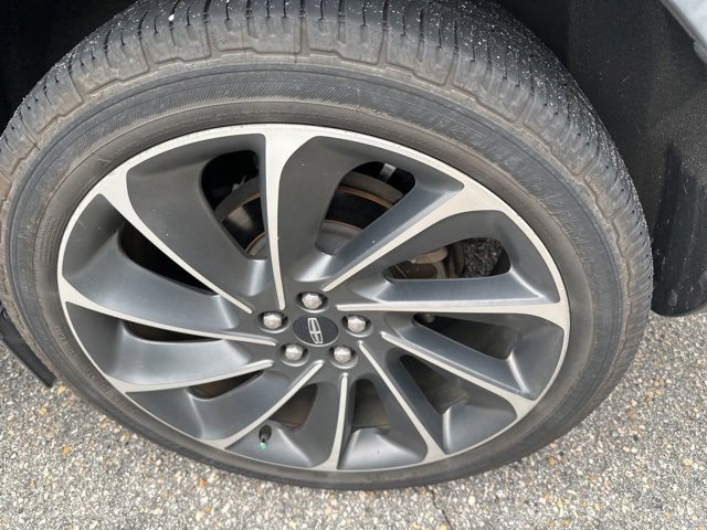 Used 2019 Lincoln Nautilus Reserve image 10