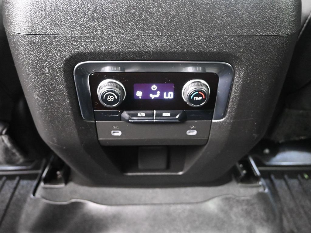 Used 2023 Chevrolet Tahoe LS image 30