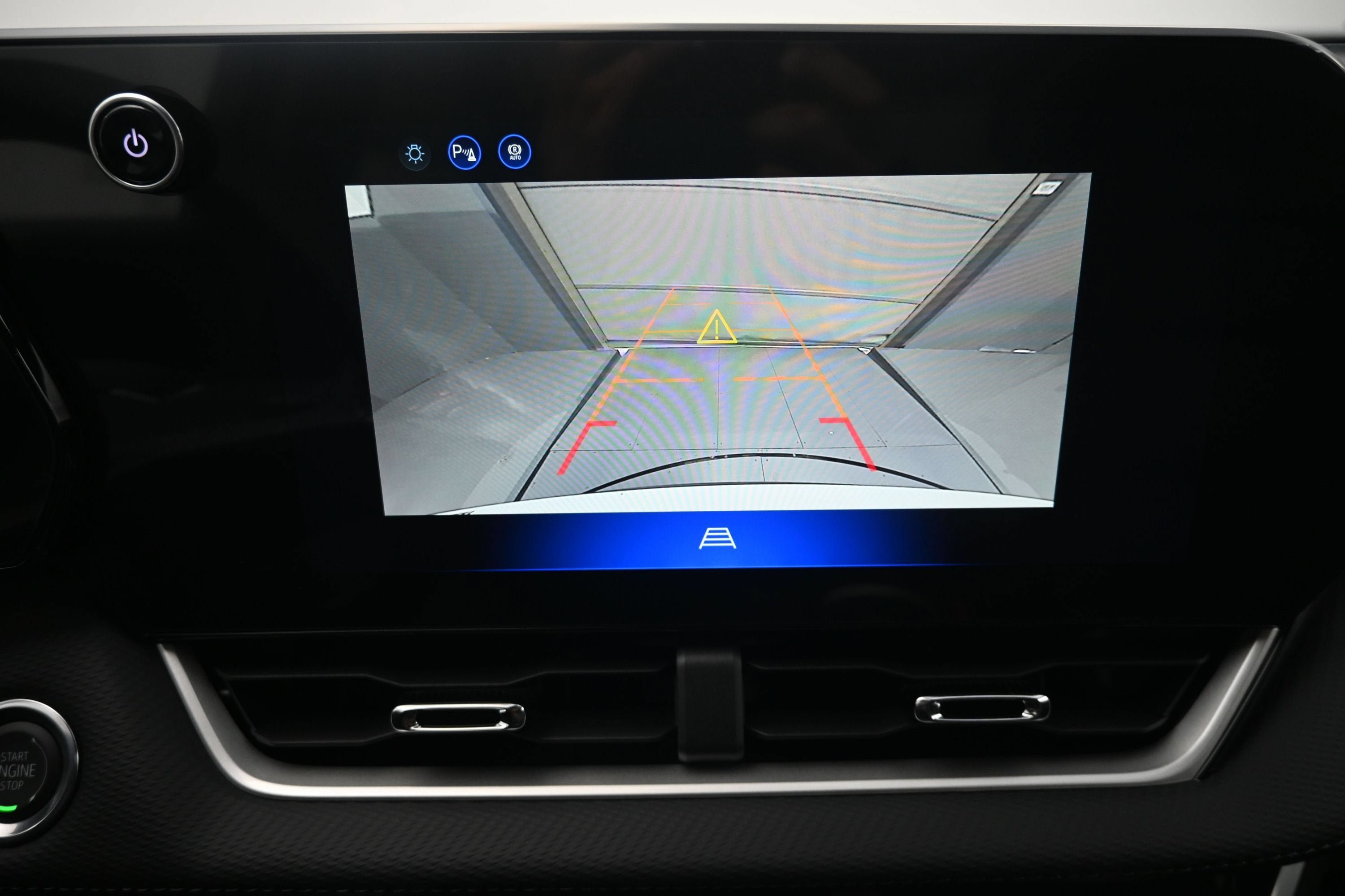 New 2027 Chevrolet Equinox LT w/ Convenience Package II FWD image 18
