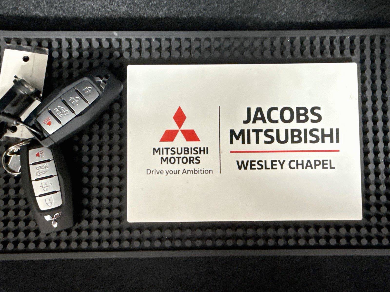 Used 2026 Mitsubishi Outlander AWD image 35