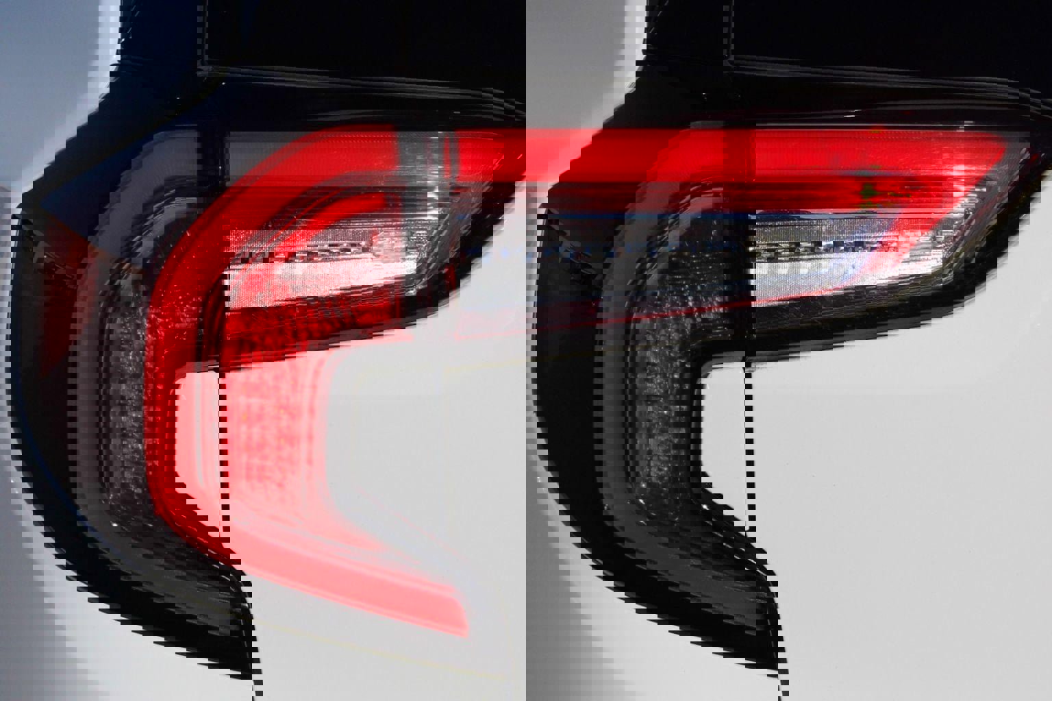 Used 2022 GMC Terrain SLE w/ Driver Convenience Package image 10