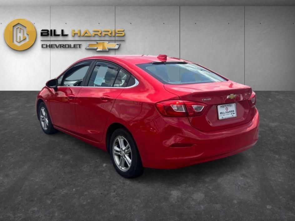 Used 2017 Chevrolet Cruze LT w/ Convenience Package FWD image 7