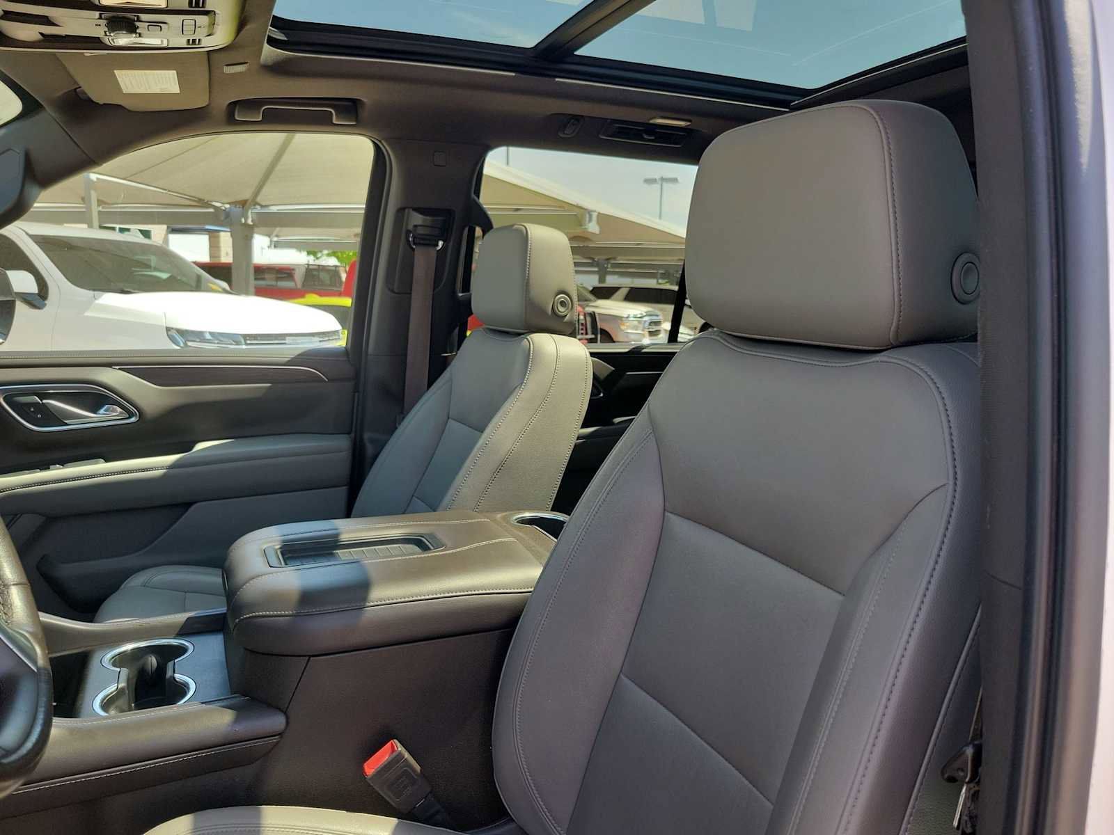 Used 2021 Chevrolet Tahoe Z71 w/ Z71 Off-Road Package image 16