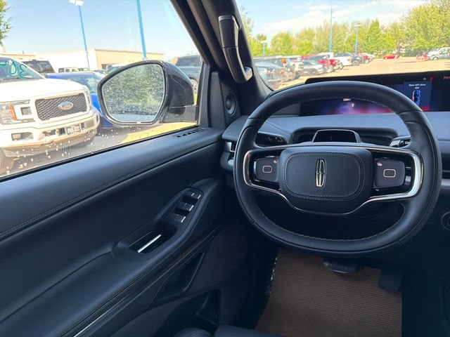 New 2026 Lincoln Navigator L Reserve w/ Jet Appearance Package AWD/4WD image 18