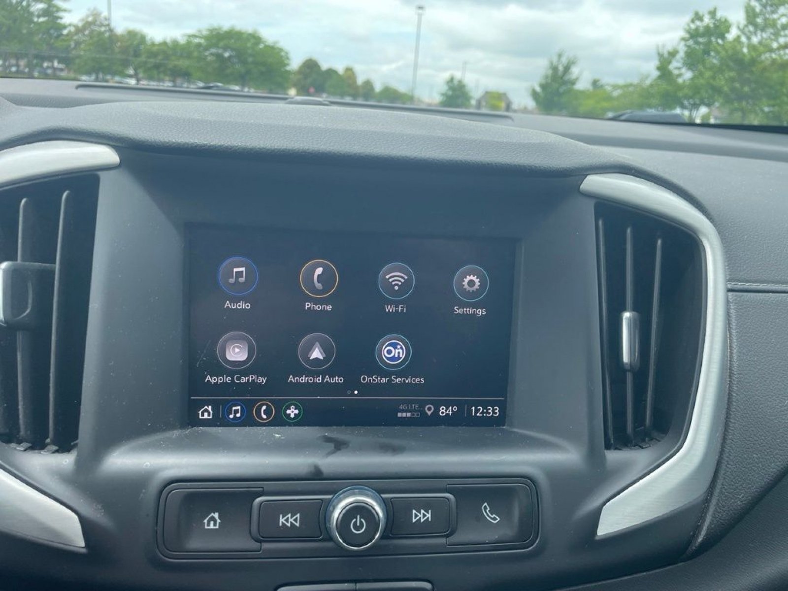 Used 2023 GMC Terrain SLE FWD image 10