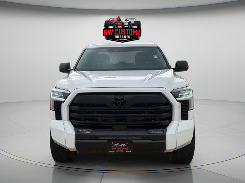 Used 2022 Toyota Tundra SR5 w/ SR5 Convenience Package AWD/4WD image 2