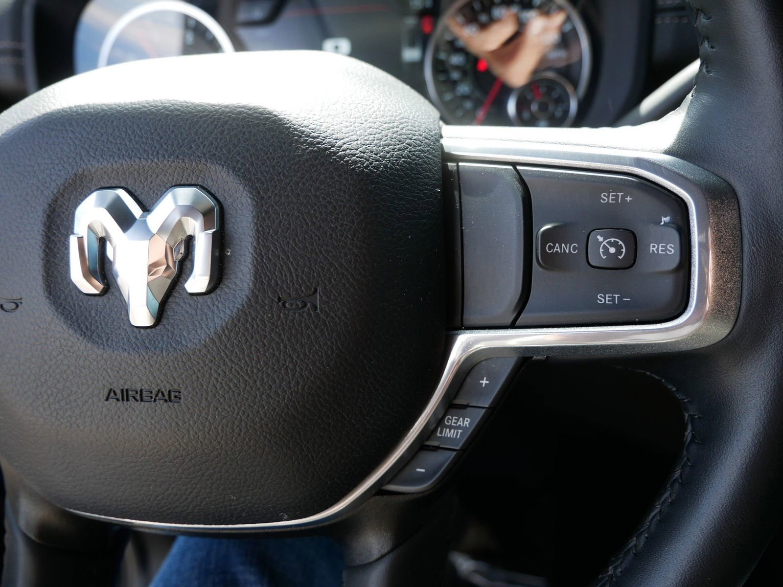 Used 2023 RAM 2500 Laramie AWD/4WD image 24