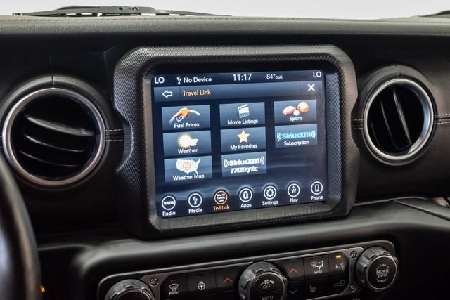 Used 2018 Jeep Wrangler Unlimited Sahara AWD/4WD image 18