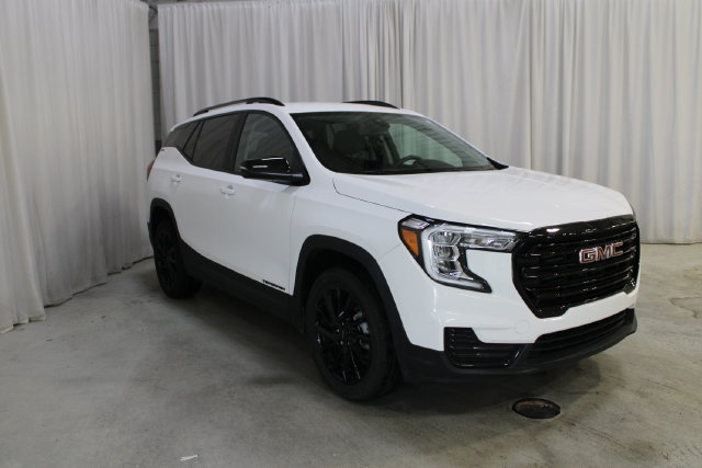 Used 2023 GMC Terrain SLE w/ Driver Convenience Package AWD/4WD image 23