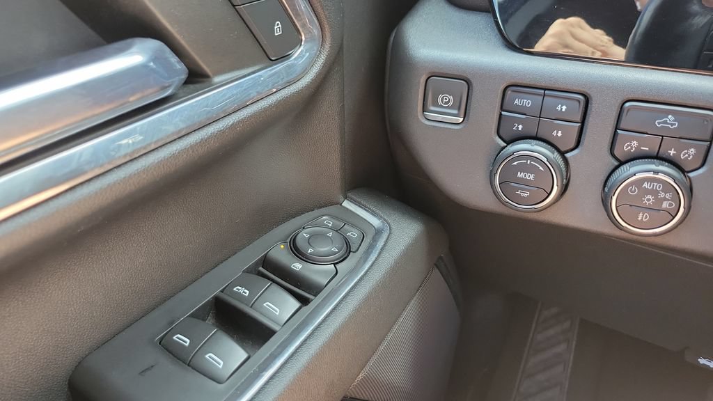 Used 2023 Chevrolet Silverado 1500 LT Trail Boss w/ Protection Package AWD/4WD image 30