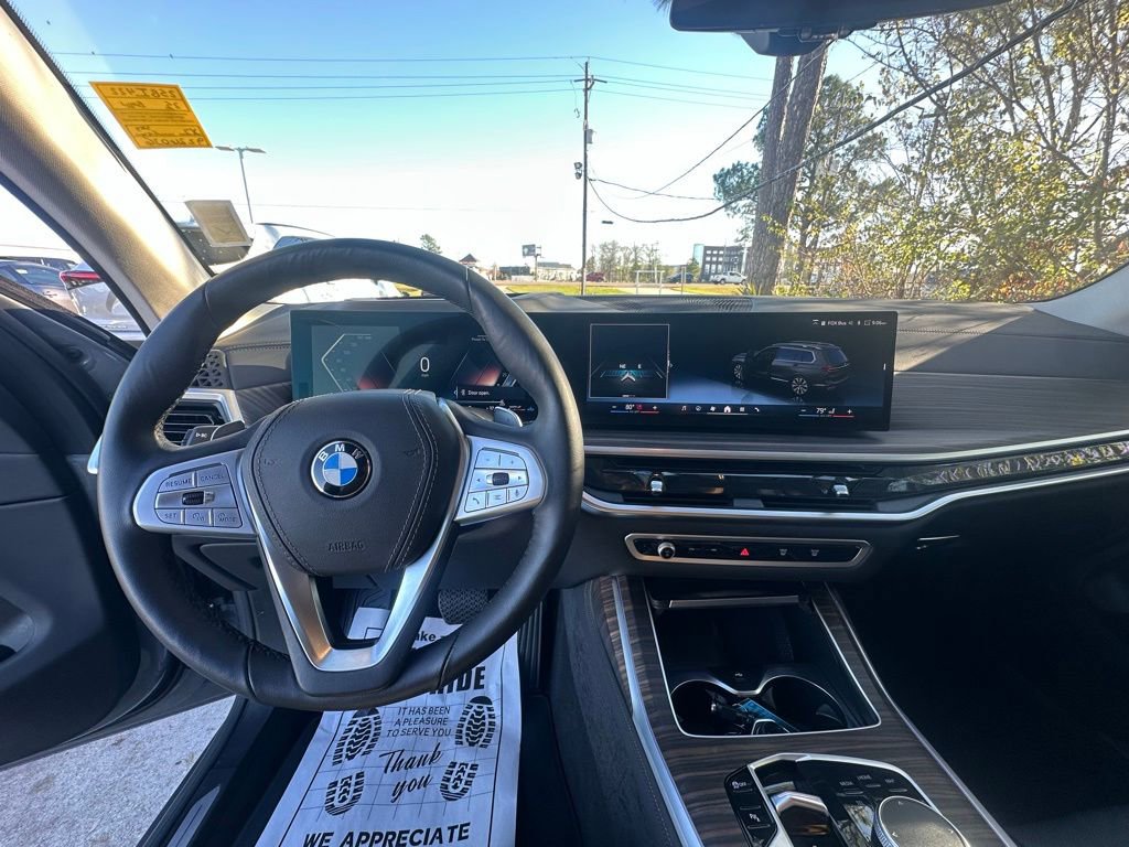 Certified 2025 BMW X7 xDrive40i image 10