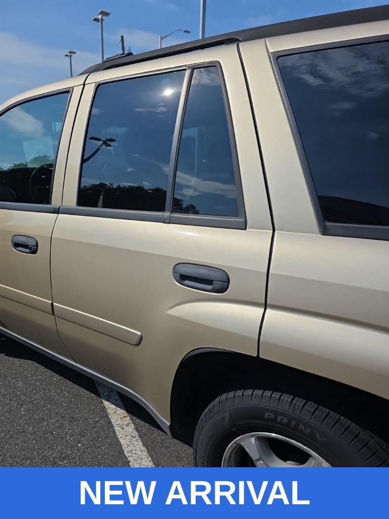 Used 2007 Chevrolet TrailBlazer LS AWD/4WD image 14