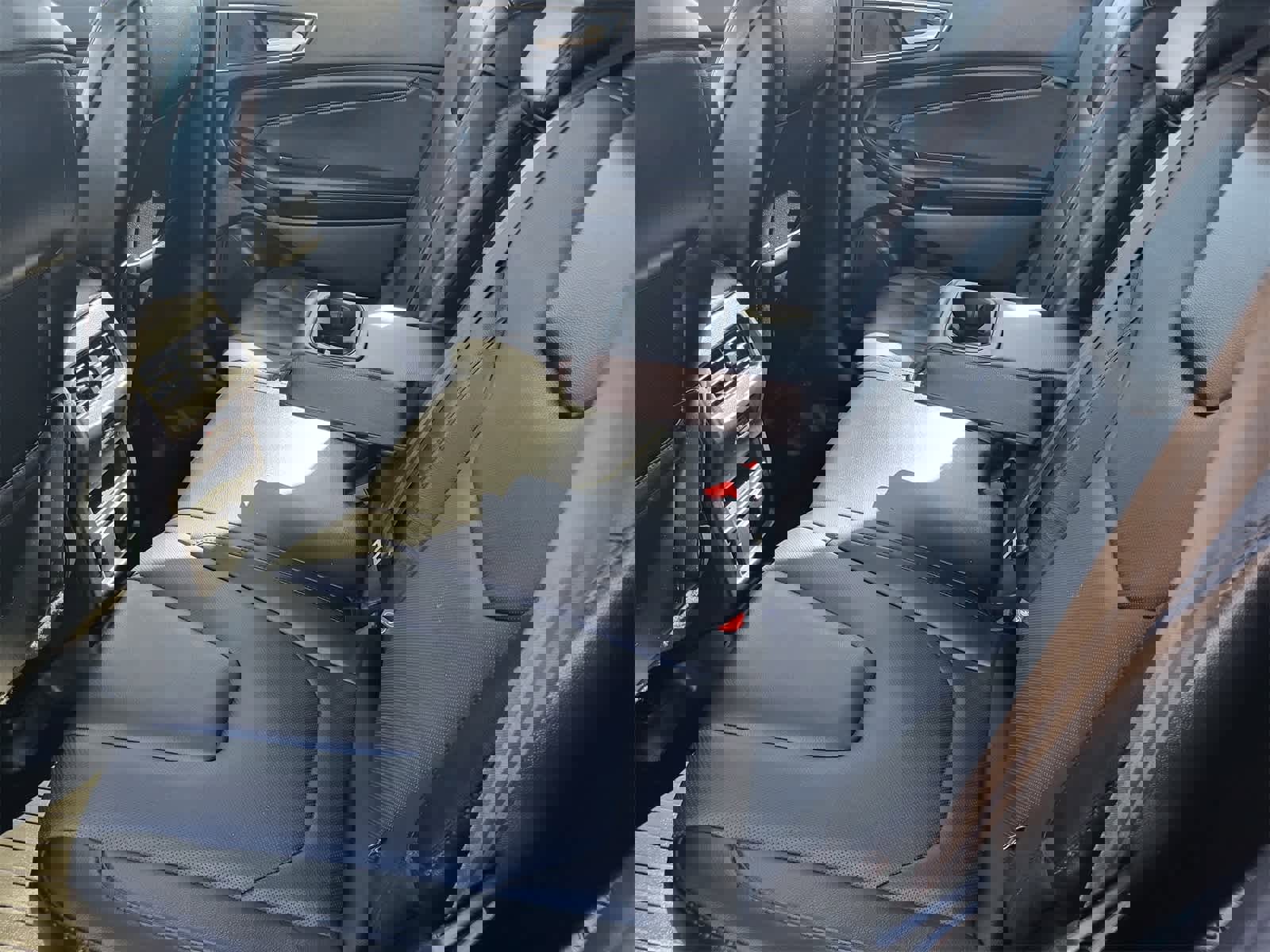 Used 2017 Ford Edge Titanium w/ Equipment Group 301A image 28