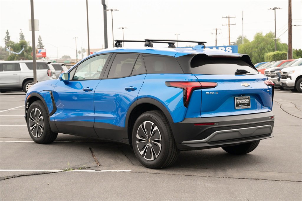 Used 2024 Chevrolet Blazer EV LT image 11
