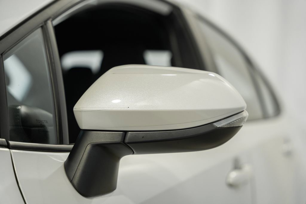 Used 2023 Toyota Corolla SE w/ Carpet Mat Package (TMS) image 12