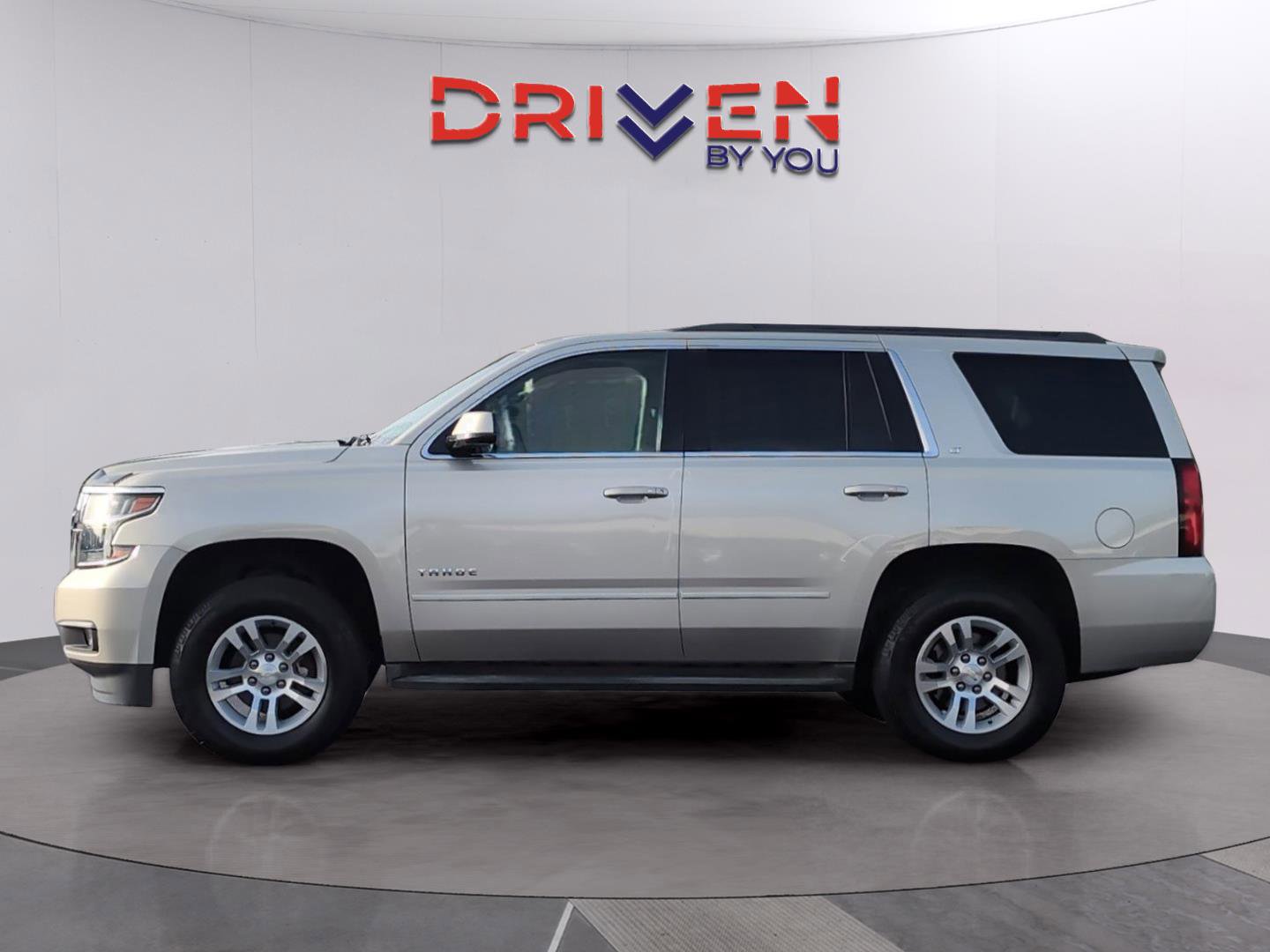 Used 2016 Chevrolet Tahoe LT RWD image 2