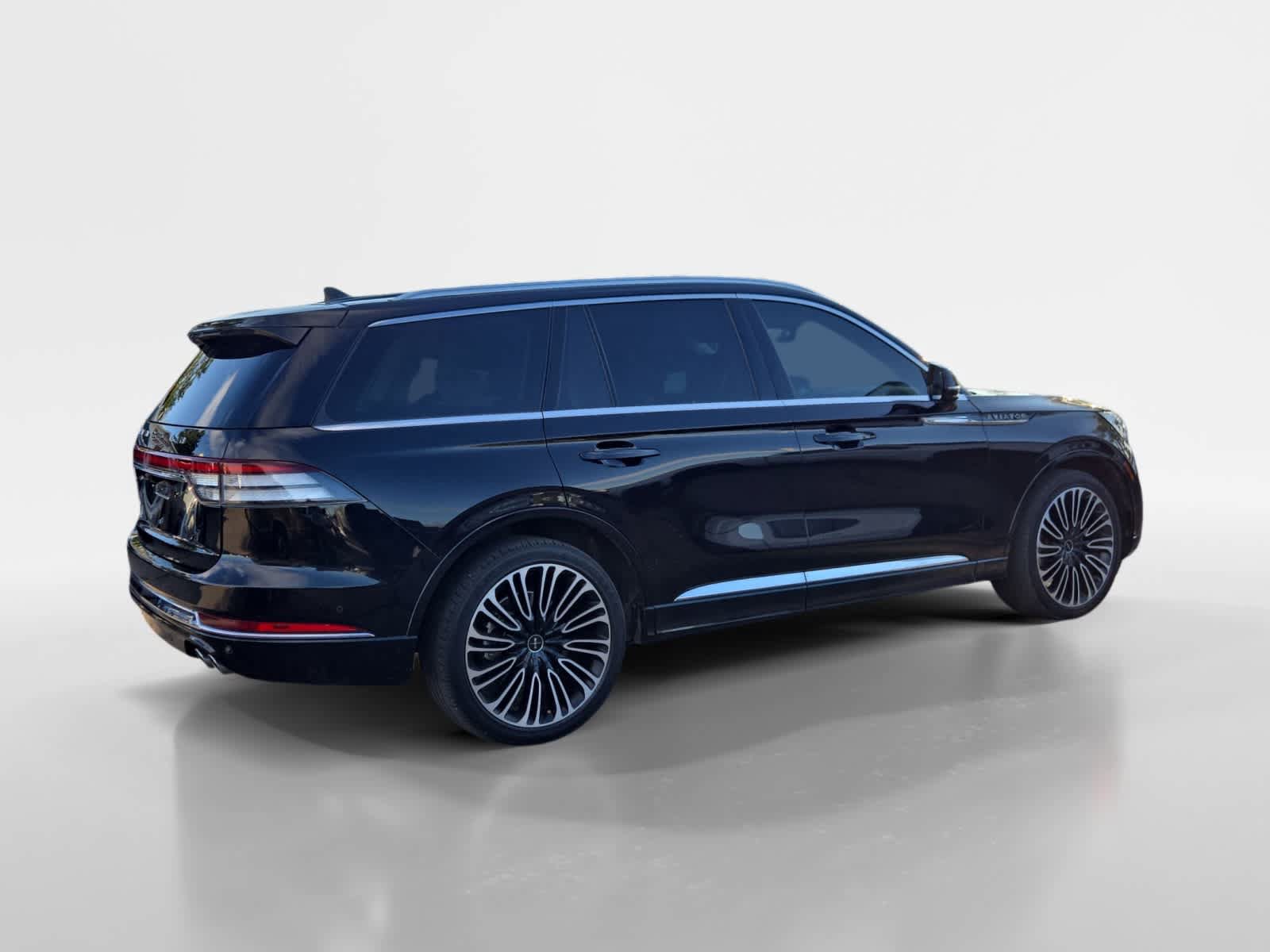 Used 2023 Lincoln Aviator Black Label w/ Dynamic Handling Package AWD/4WD image 5