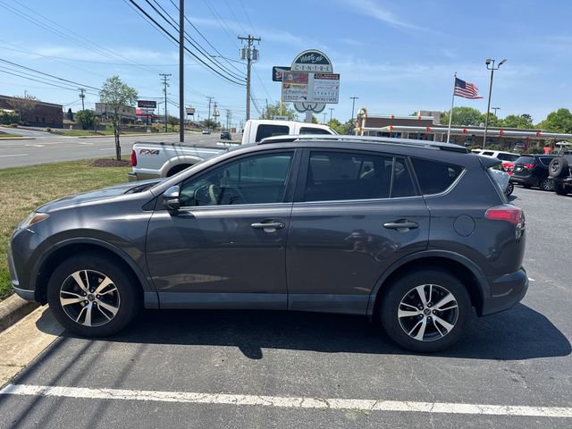 Used 2017 Toyota RAV4 XLE FWD image 12