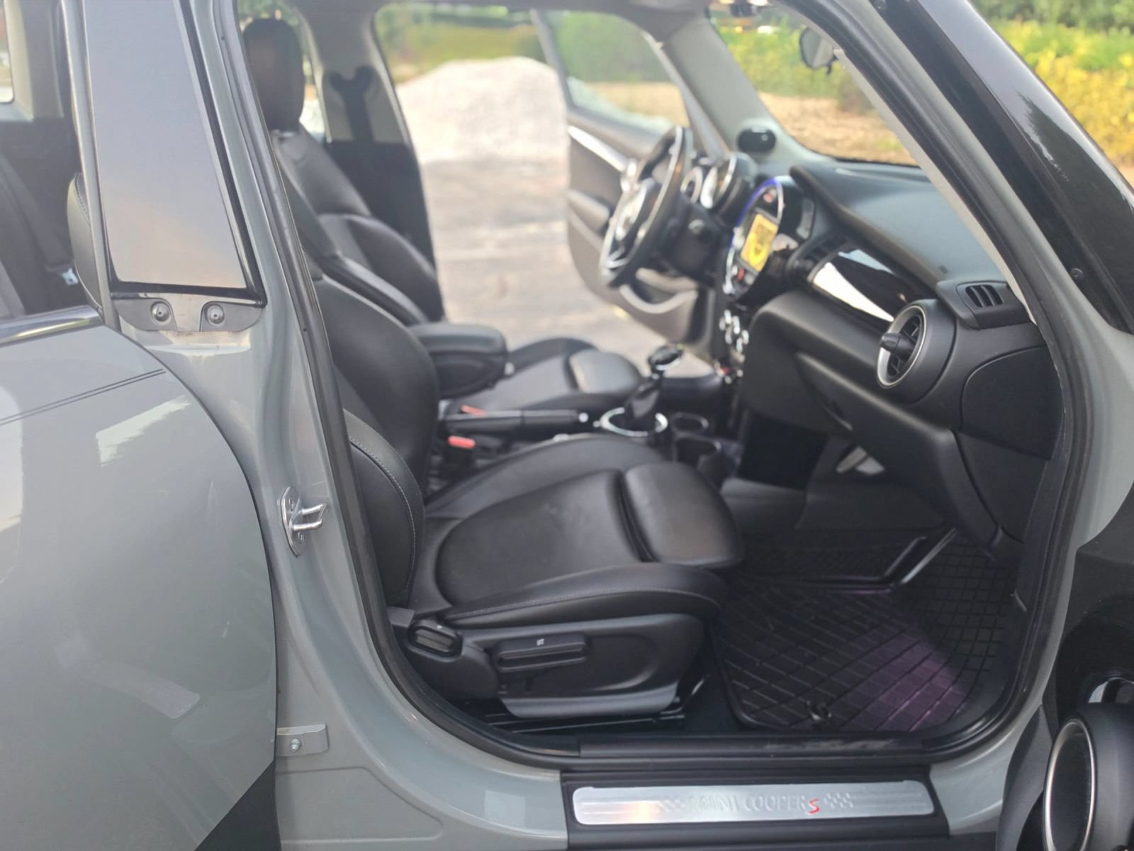 Used 2015 MINI Cooper S FWD image 17