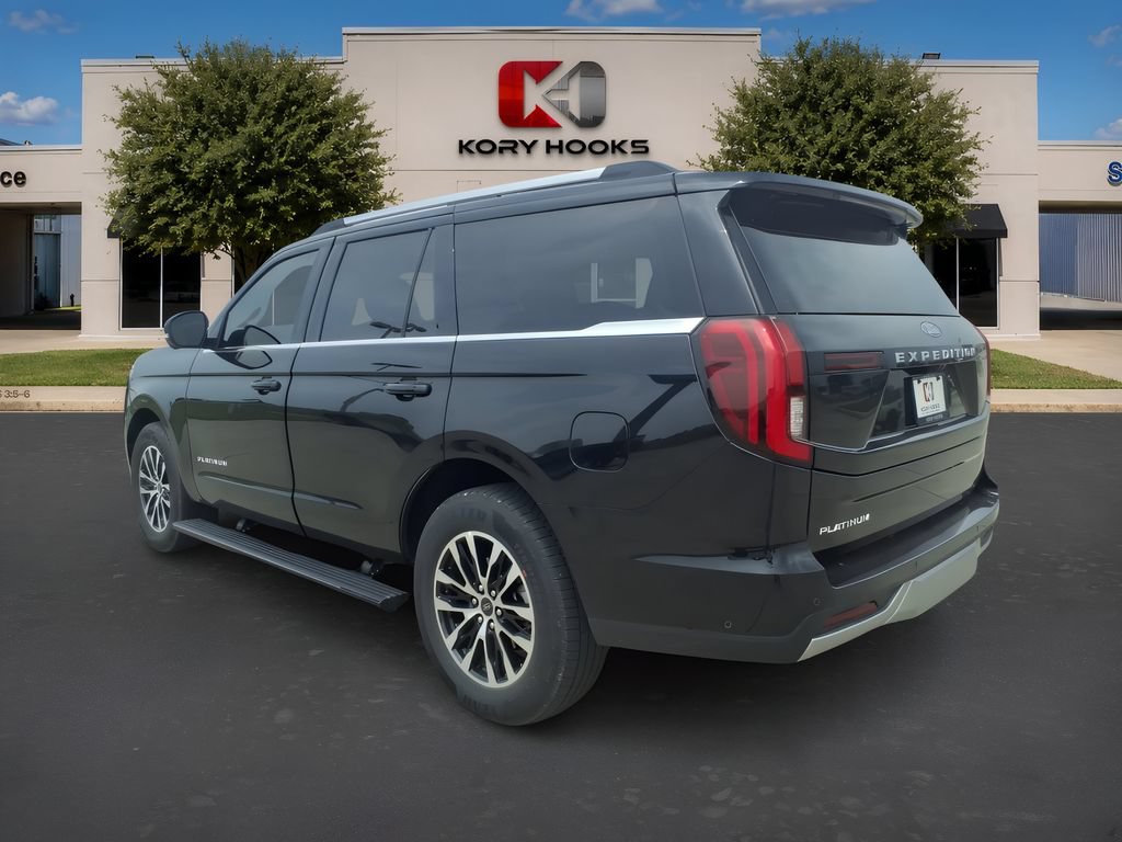 Used 2025 Ford Expedition Platinum AWD/4WD image 2