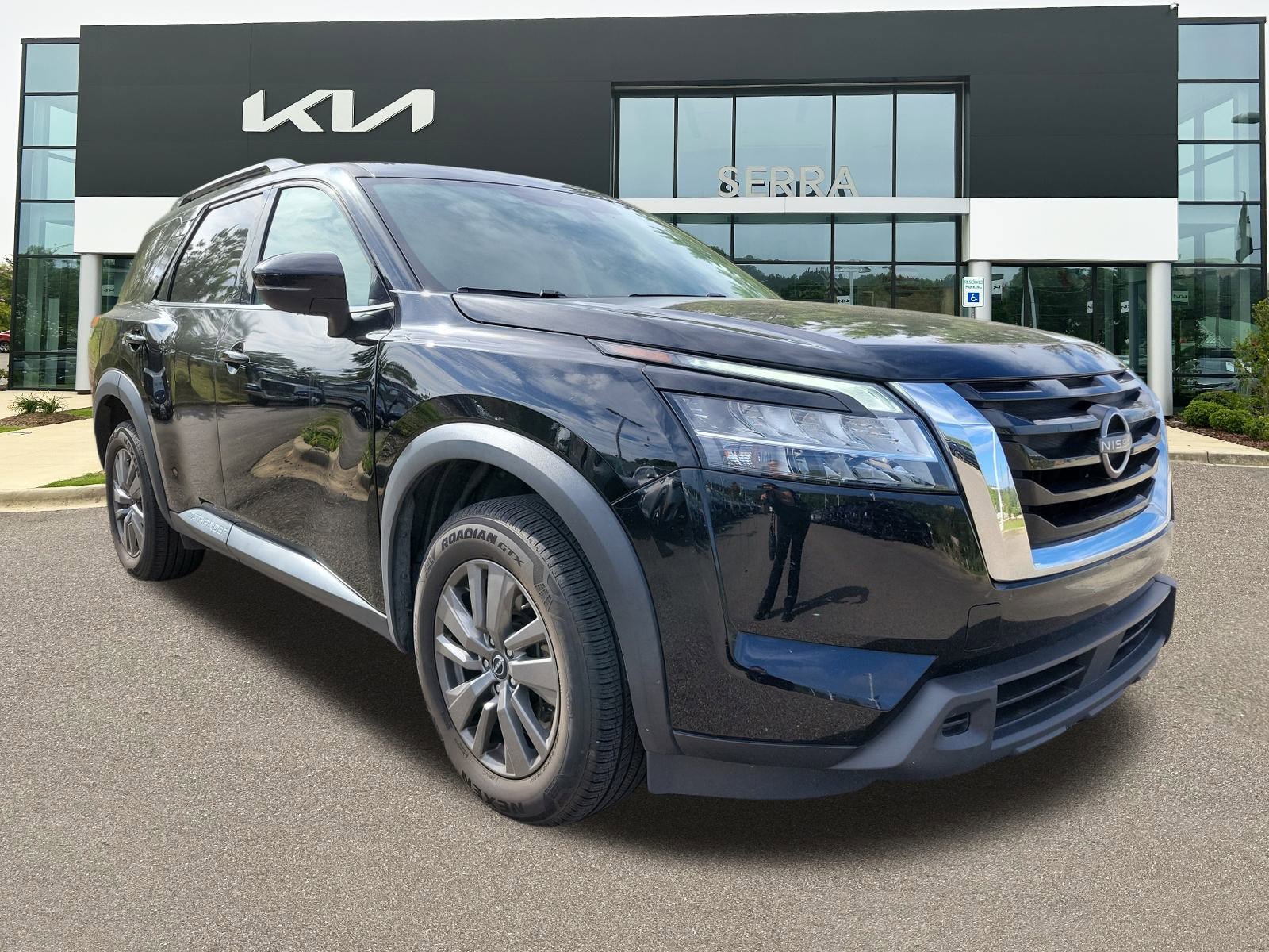 Used 2022 Nissan Pathfinder SV w/ SV Premium Package