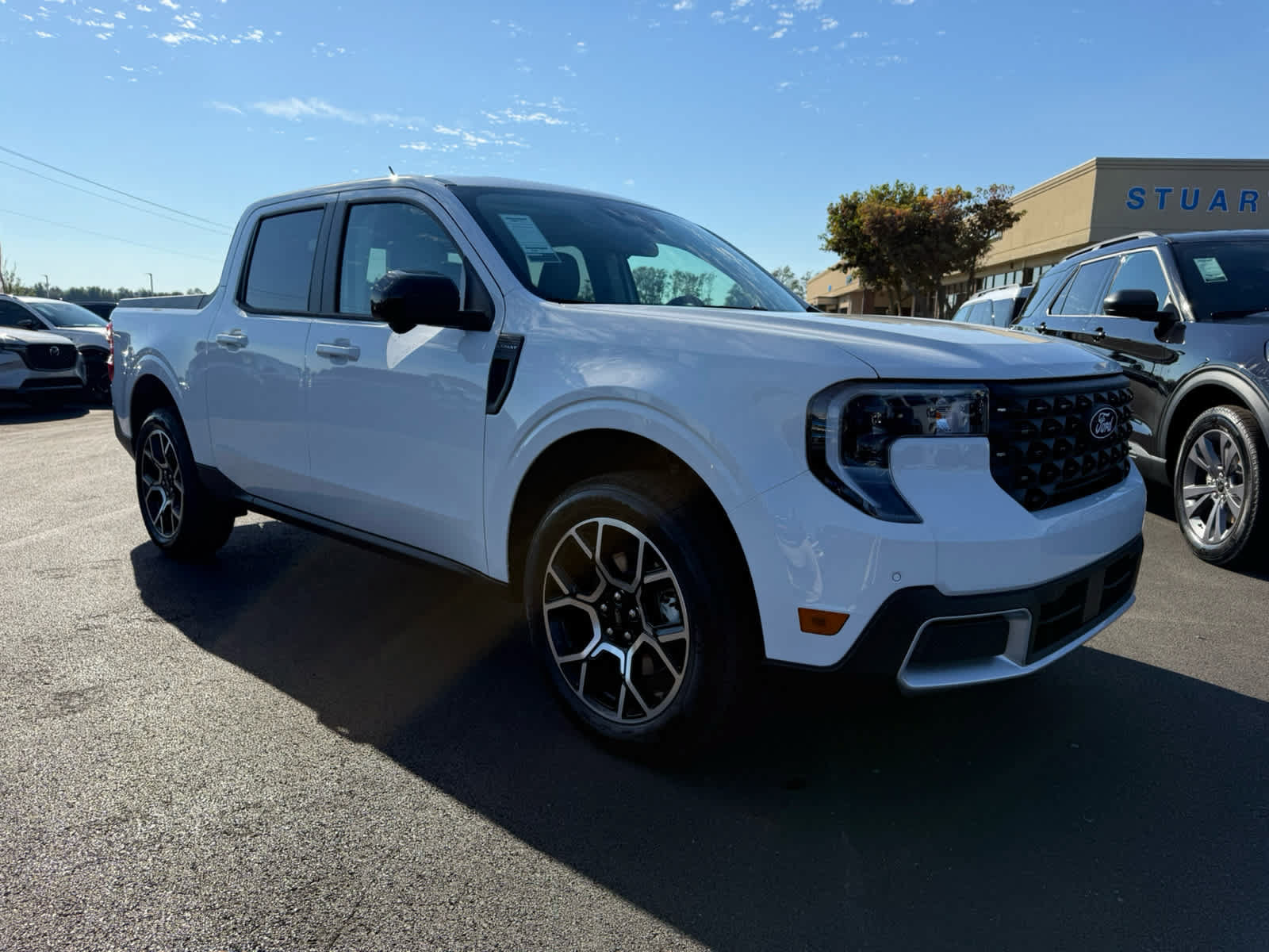 New 2026 Ford Maverick Lariat w/ 4K Tow Package