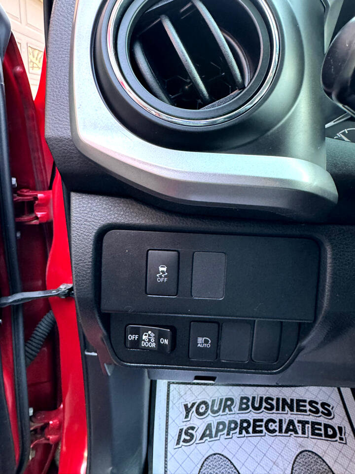 Used 2020 Toyota Tacoma SR5 image 9