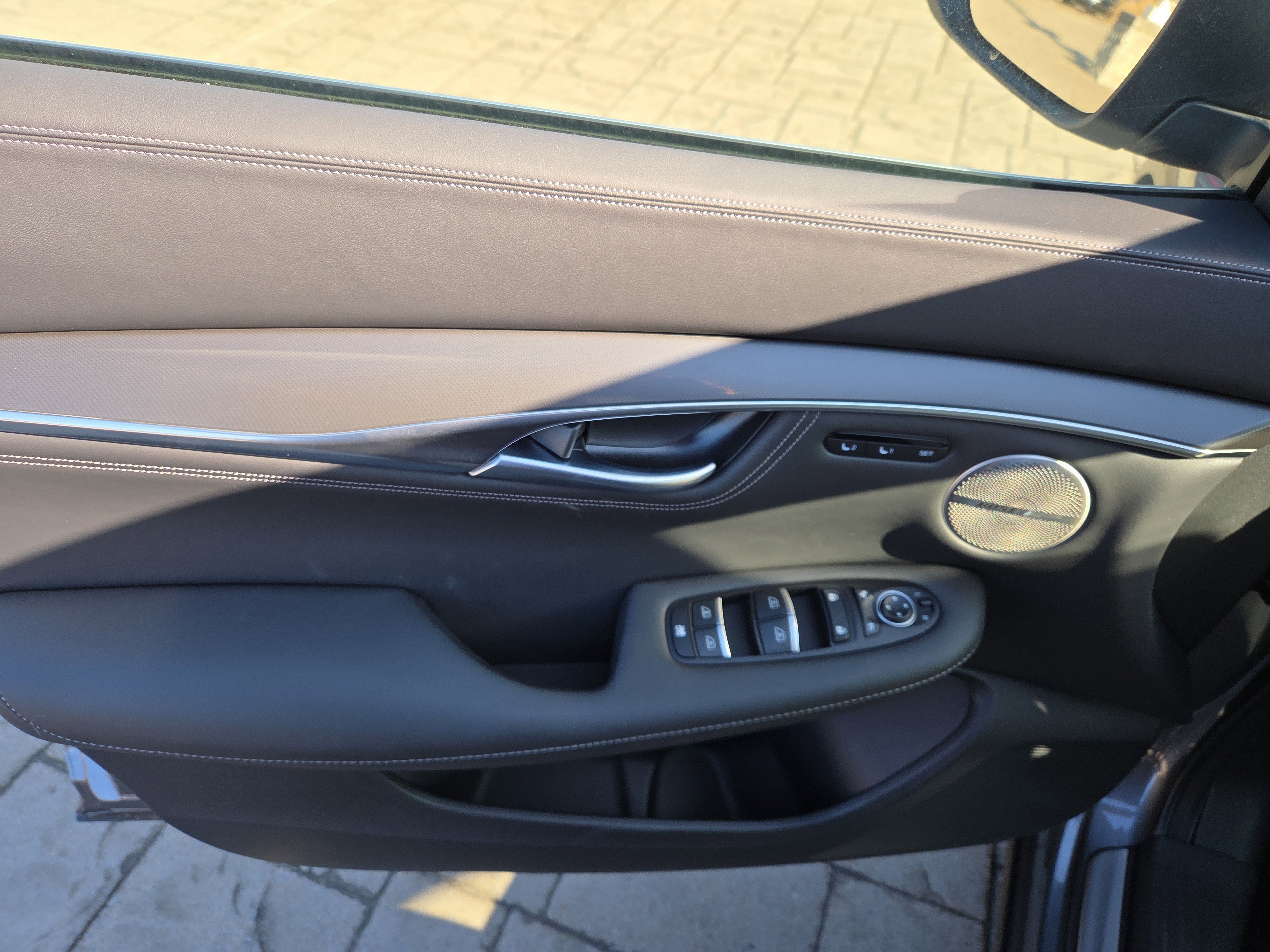 Used 2025 INFINITI QX55 Essential image 6