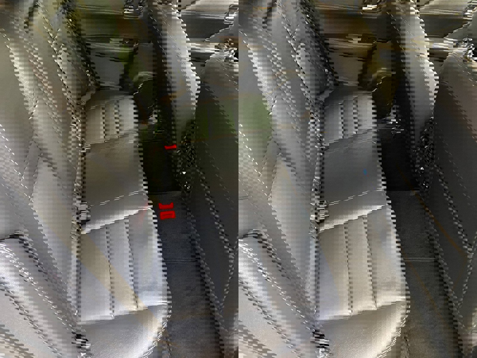 Used 2025 Nissan Rogue SL w/ Tech Package image 27