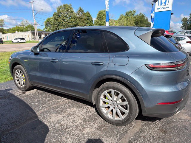 Used 2020 Porsche Cayenne E-Hybrid AWD/4WD image 4