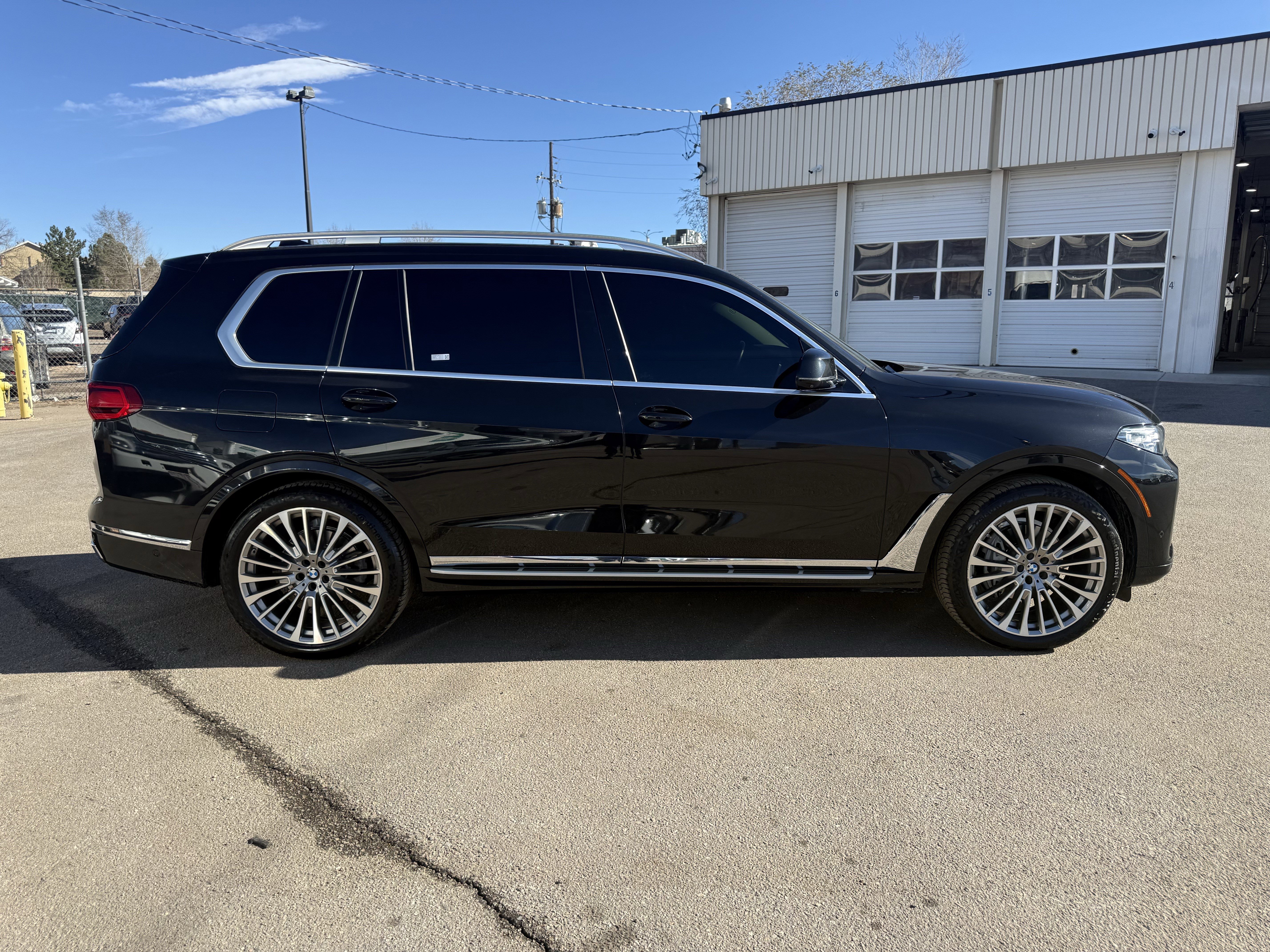 Used 2022 BMW X7 xDrive40i w/ Premium Package image 6